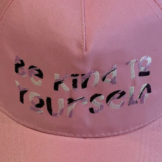 Cap pink "be kind to yourself"