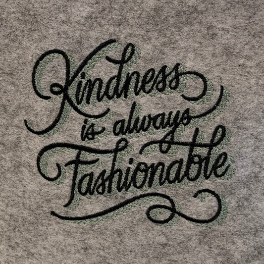 Mehrzwecktäschchen "kindness is always fashionable"