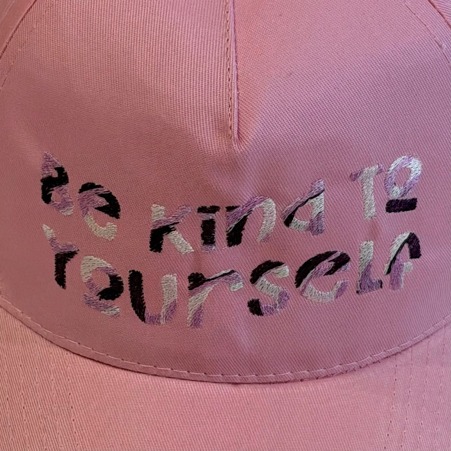 Cap pink "be kind to yourself"