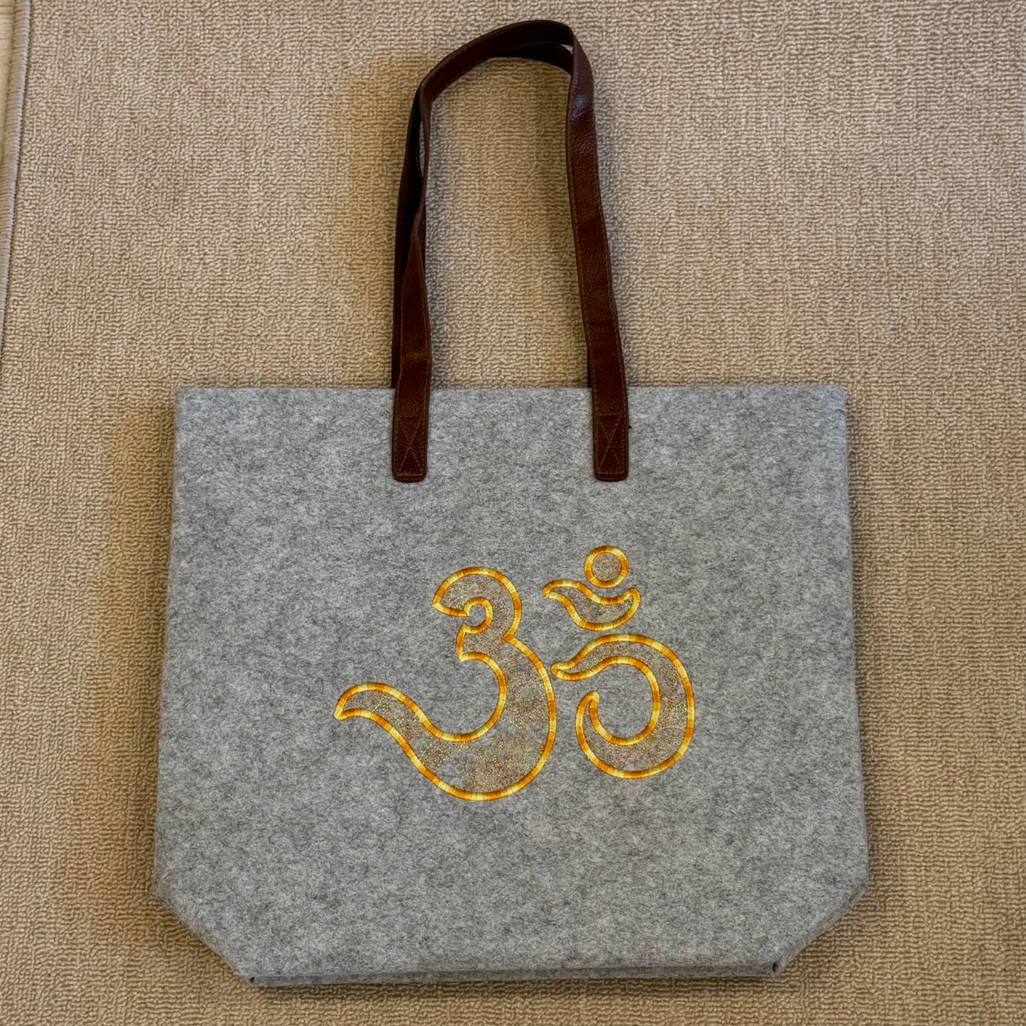 Filz Shopper "Om"