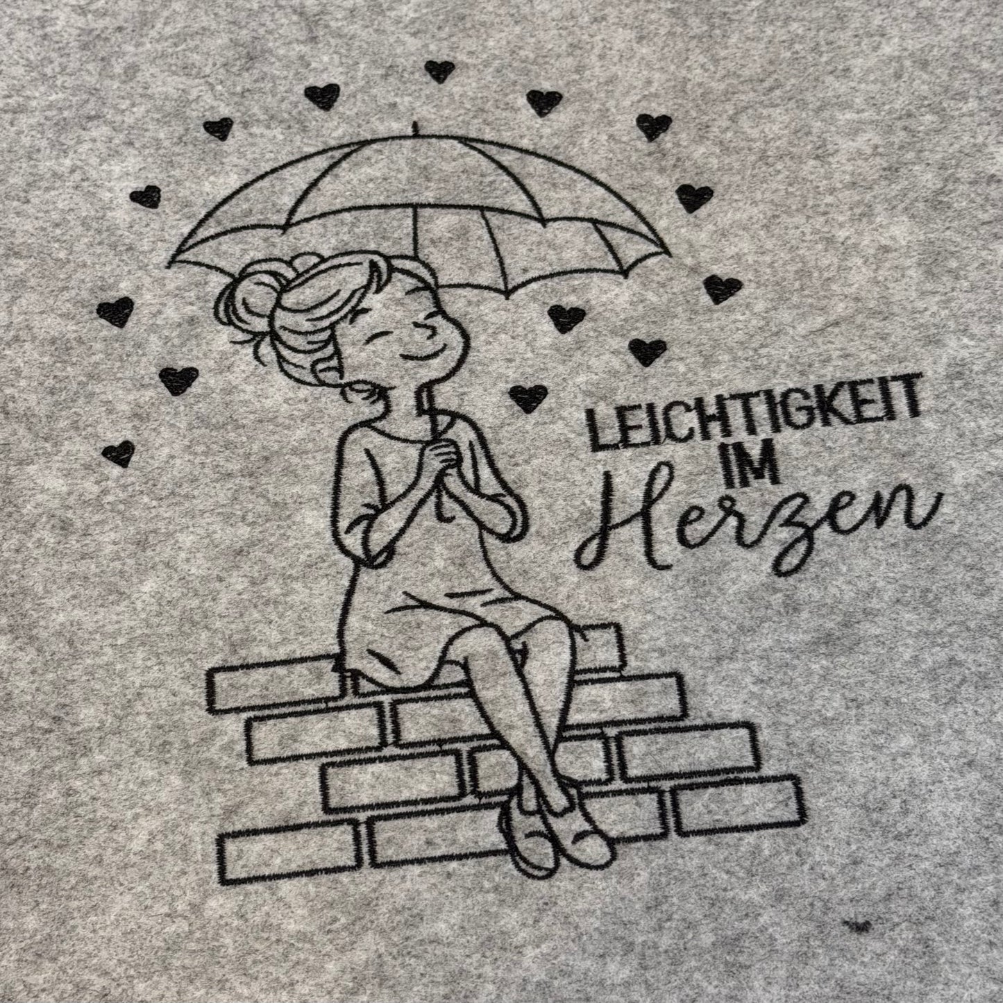 Filz Shopper "Leichtigkeit im Herzen"